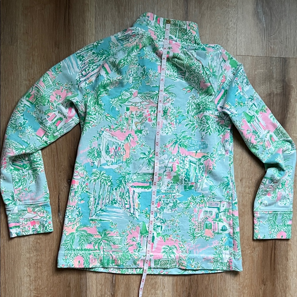 Lilly Pulitzer ⭐️ Green and Pink Patterned Top Size S - Picture 8 of 13